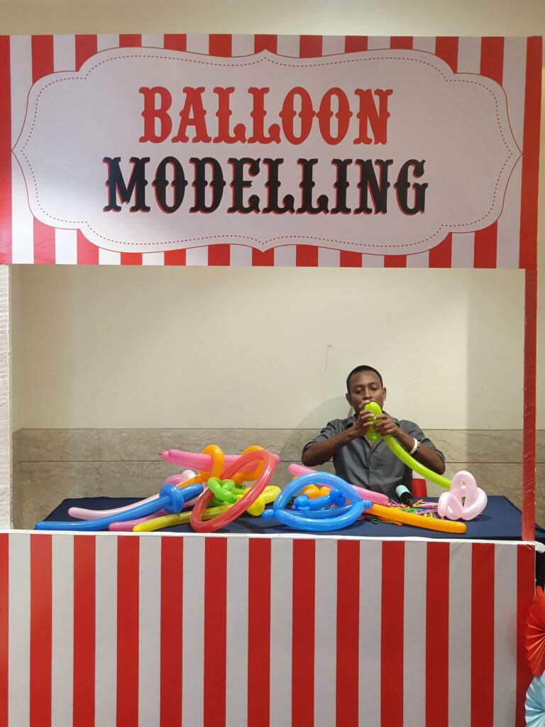 balloon twister